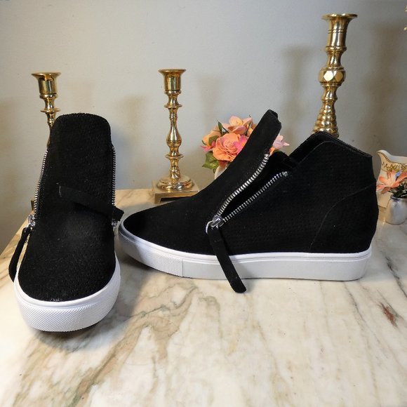Steve Madden Shoes - New Steve Madden Caliber Women's Black Suede Dress Sneaker zip-up 8.5 M US EUC